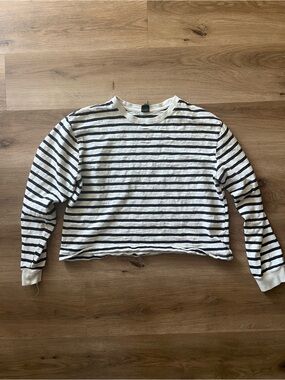 Wild Fable Womens White & Navy Blue Long sleeve tee